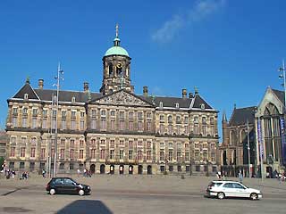 Het Koninklijke Paleis op de Dam, het centrum van de hoofdstad.