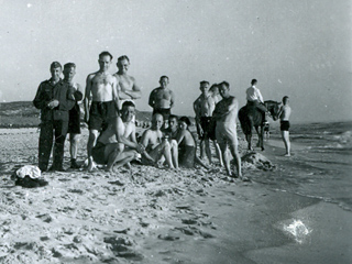 Duitse soldaten op het strand.