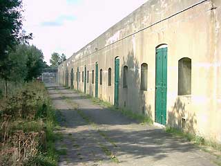 Het hoofdgebouw van het Fort aan de St. Aagtendijk