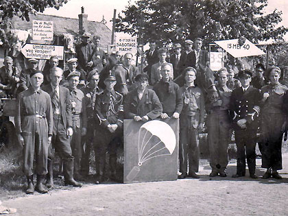 Frits Reinderts in groepsfoto.