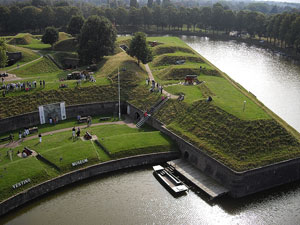 Luchtfoto Vestingmuseum Naarden.