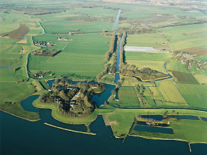 Luchtfoto van Fort bij Honswijk en omgeving.