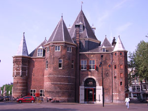 De Waag alias Sint Antoniespoort