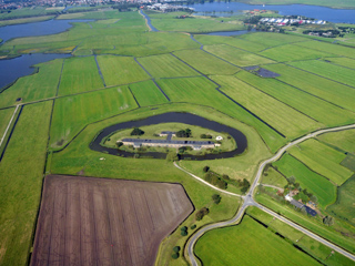 Luchtfoto van Fort bij Krommeniedijk.