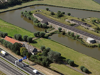 Luchtfoto Fort aan de St. Aagtendijk.