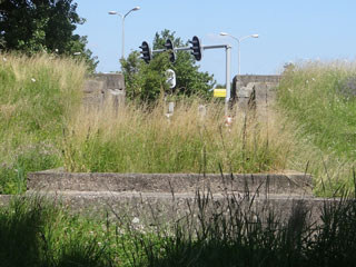 Coupure spoorweg Hoofddorp-Leiden.