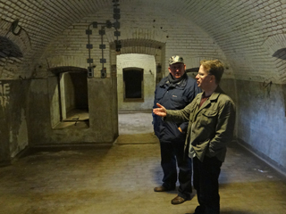 Wim de Natris op bezoek met Rene Ros in Fort bij Pannerden.