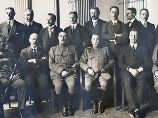 Adjudant Van Linden Tol en Stellingcommandant Ophorst in 1916