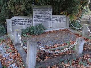 Graf van Paul van Linden Tol in Otterlo.