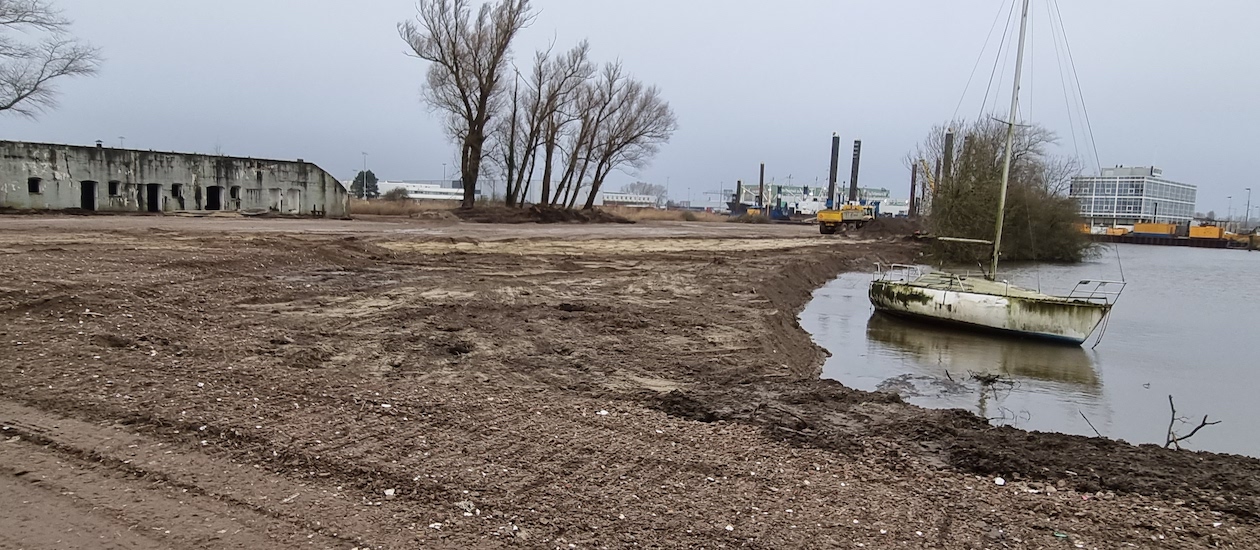 De nieuwe dorre vlakte van Fort bij Velsen.