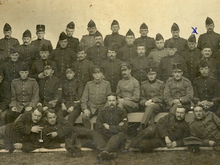 Groepsfoto van een deel van de bezetting van Fort bij Marken-Binnen.