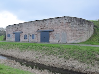 De remise van Batterij 2 in de liniewal ten zuiden van Den Helder.