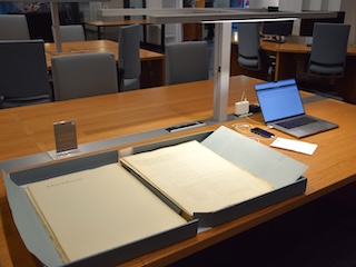 Een groot genie-register in het Noord-Hollands Archief.