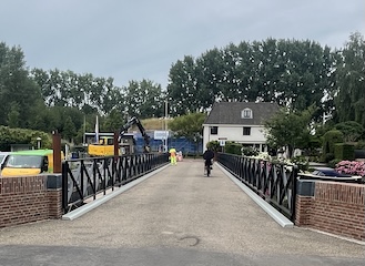 De nieuwe fortbrug in Weesp.